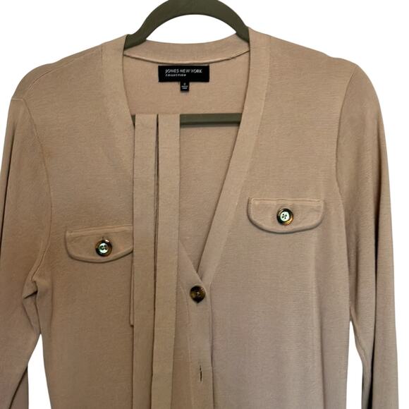 Vintage Jones New York Camel tone V-Neck Cardigan with 2 pockets Grandma Core - Picture 3 of 6